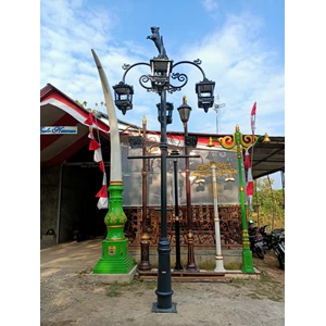 Menciptakan Nuansa Romantis dengan Tiang Lampu Taman Antik: Tips dan Inspirasi Desain Terbaik